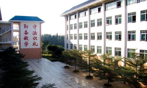 四川省江安縣職業(yè)技術學校