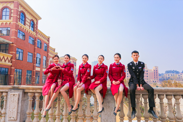 航空學(xué)校招生要求