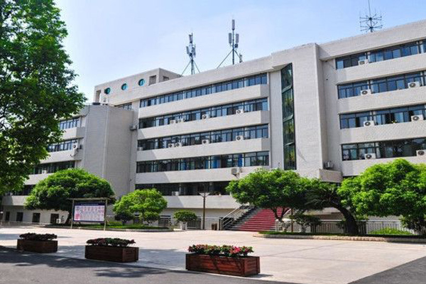 專科學(xué)校